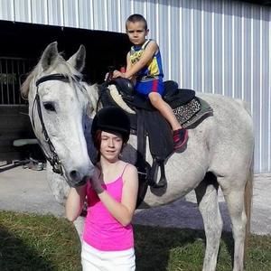 Meet your Posher, Kelly